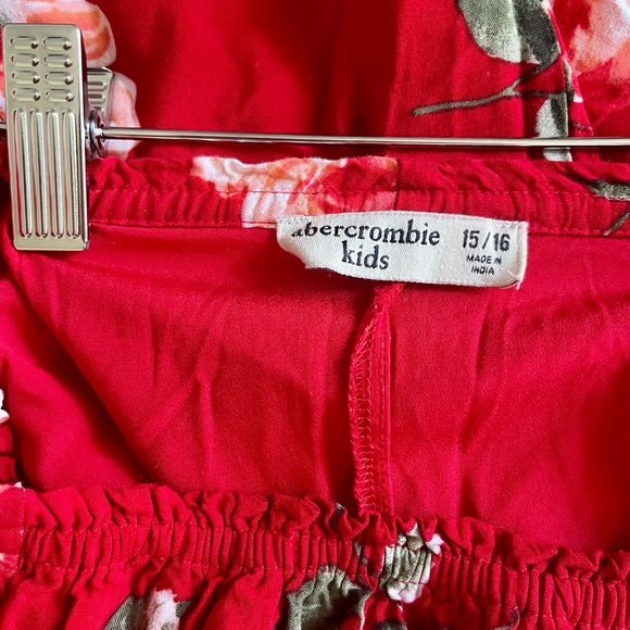 Off Shoulder Floral Shirt - Picture 5 of 5